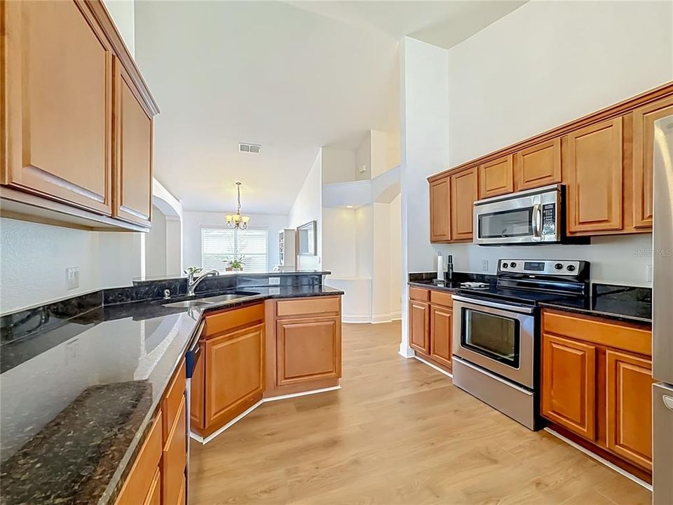For Sale: $415,000 (4 beds, 2 baths, 1766 Square Feet)