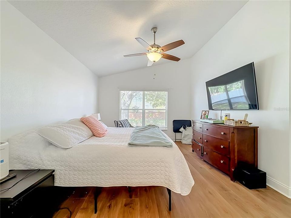 For Sale: $415,000 (4 beds, 2 baths, 1766 Square Feet)