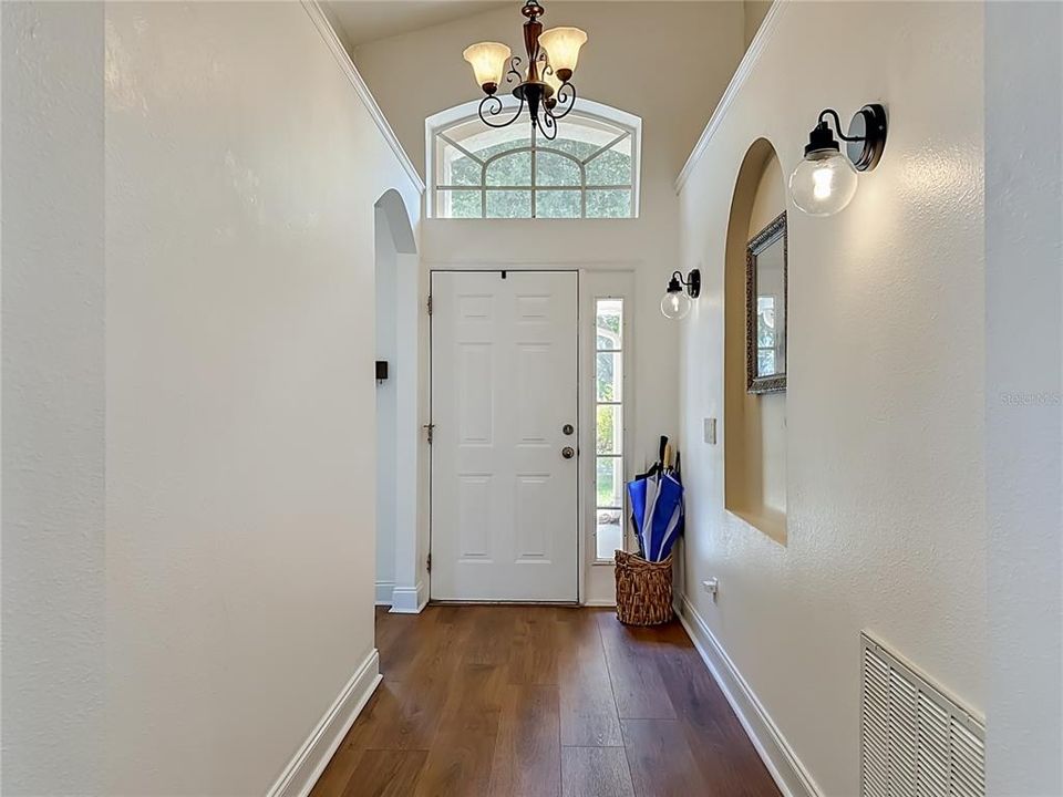 For Sale: $415,000 (4 beds, 2 baths, 1766 Square Feet)