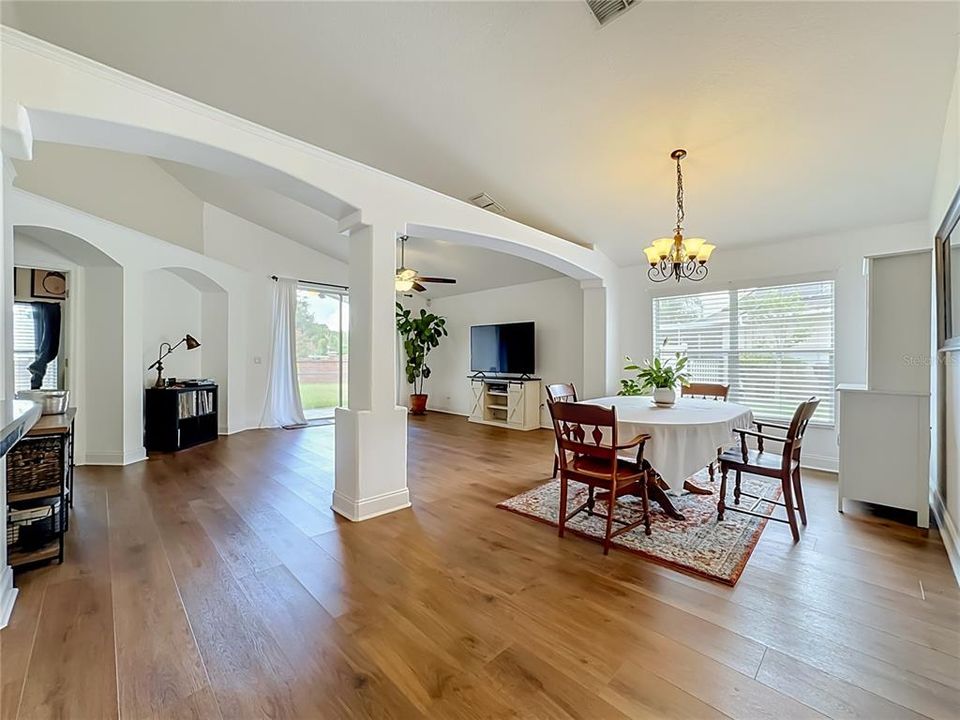 For Sale: $415,000 (4 beds, 2 baths, 1766 Square Feet)