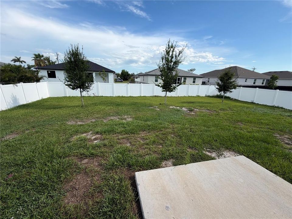 На продажу: $279,900 (4 спален, 2 ванн, 1809 Квадратных фут)