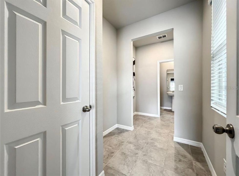 For Sale: $389,900 (3 beds, 2 baths, 1616 Square Feet)