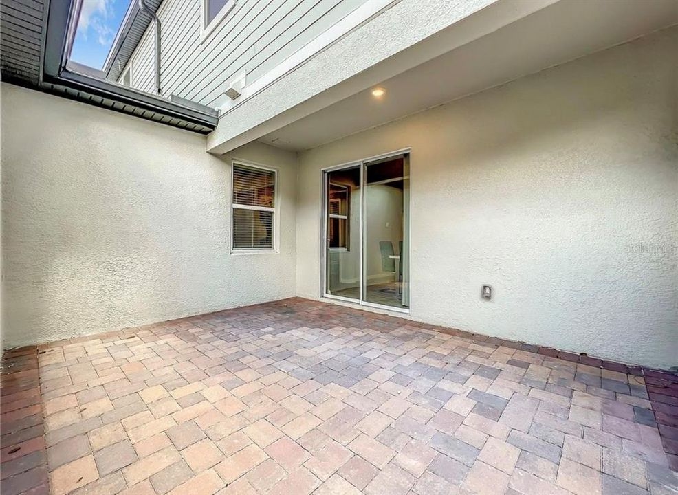 For Sale: $389,900 (3 beds, 2 baths, 1616 Square Feet)