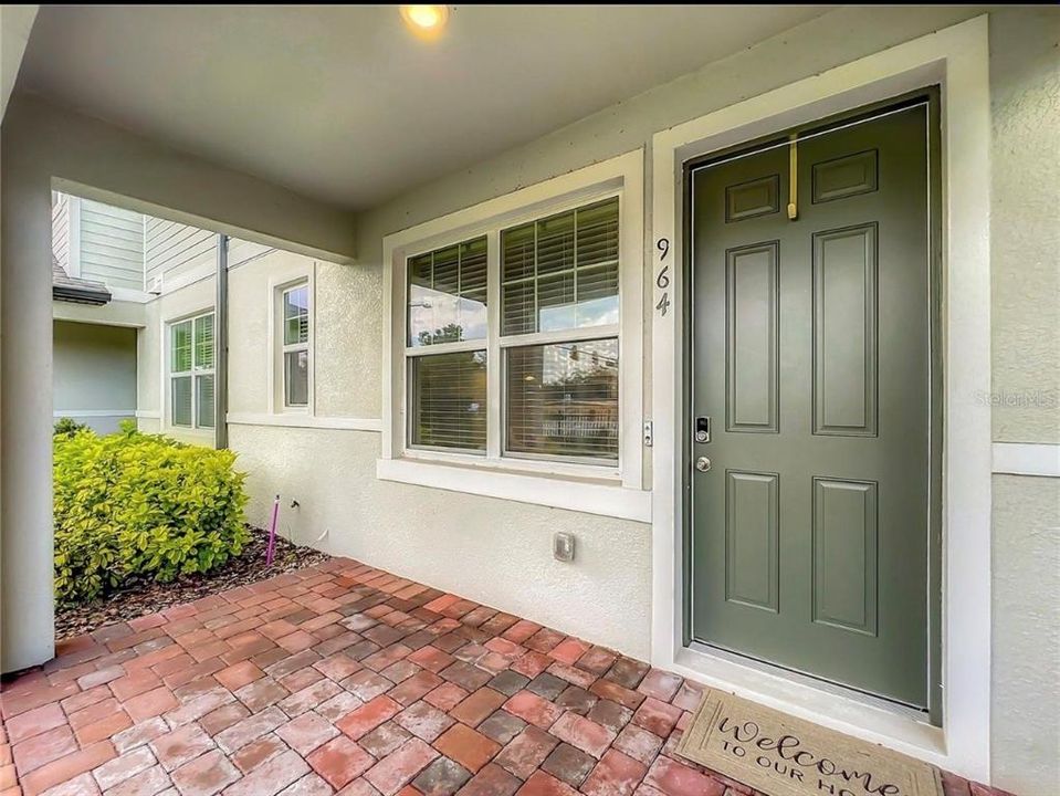 For Sale: $389,900 (3 beds, 2 baths, 1616 Square Feet)