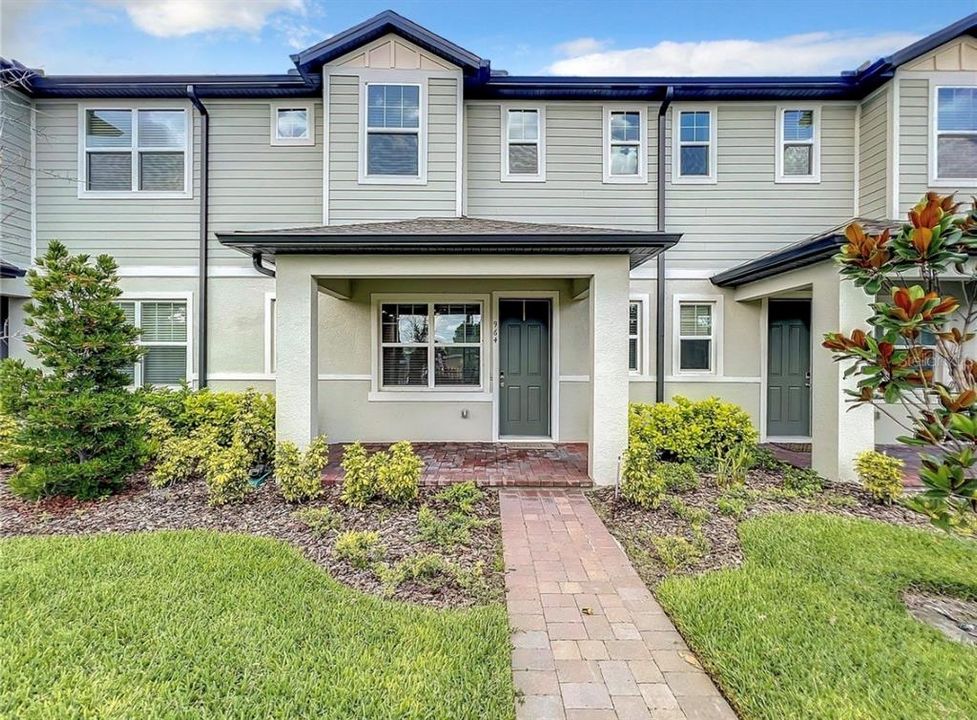 For Sale: $389,900 (3 beds, 2 baths, 1616 Square Feet)
