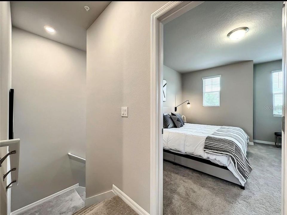For Sale: $389,900 (3 beds, 2 baths, 1616 Square Feet)