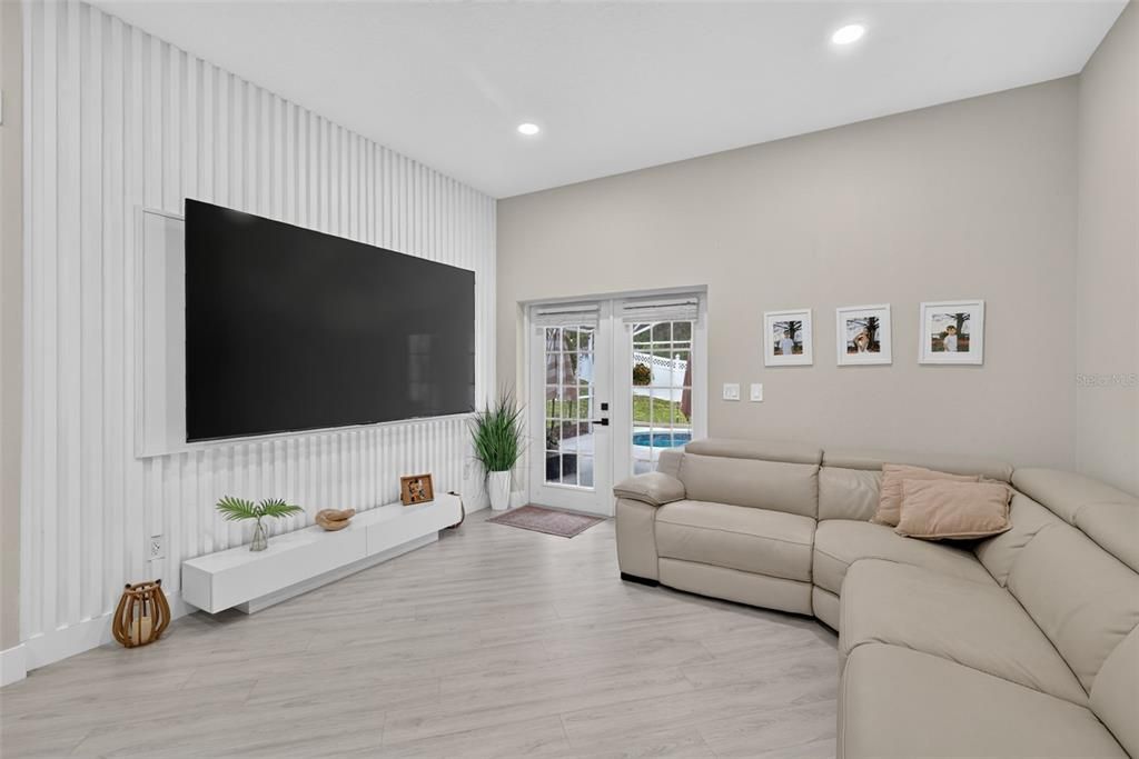 For Sale: $399,000 (3 beds, 2 baths, 1822 Square Feet)