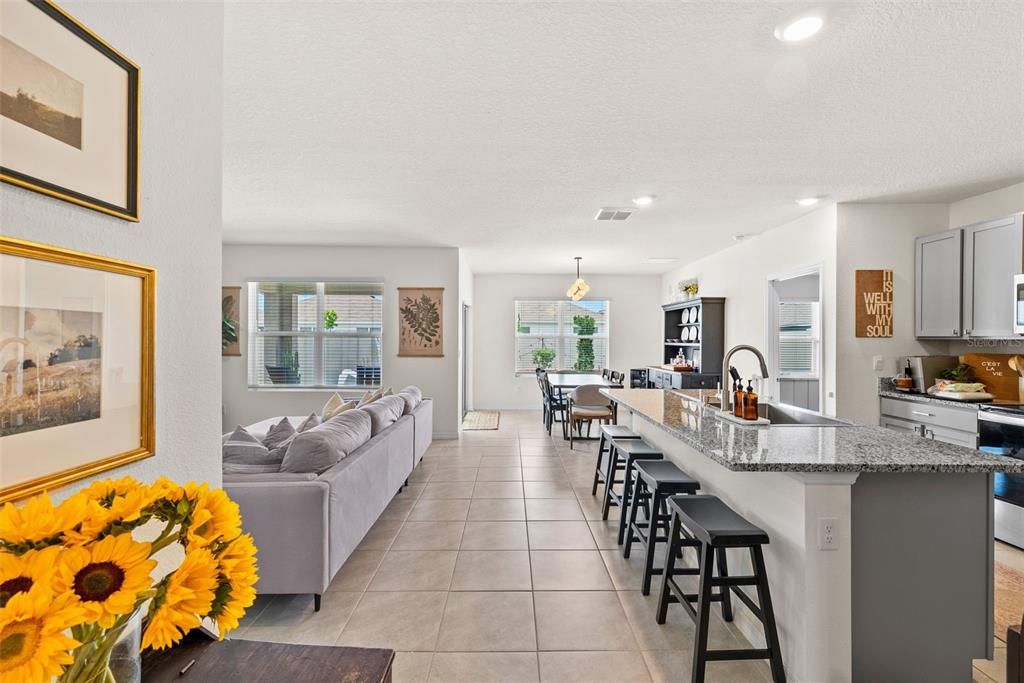 En Venta: $359,900 (3 camas, 2 baños, 1690 Pies cuadrados)