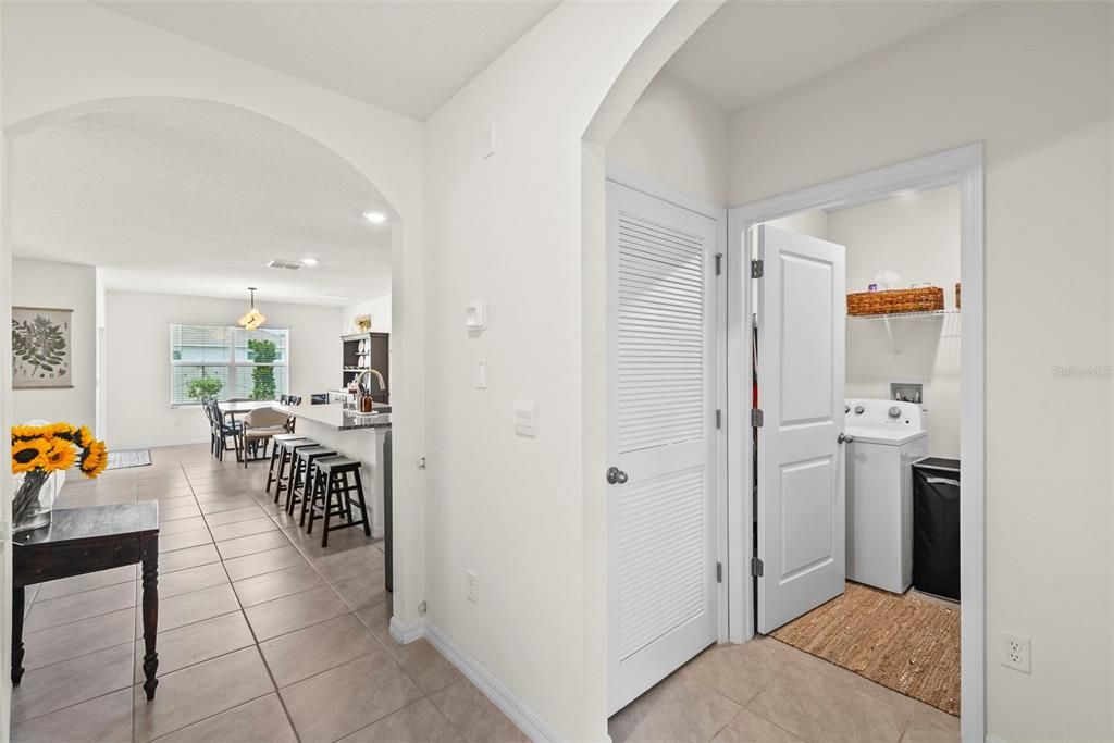 En Venta: $359,900 (3 camas, 2 baños, 1690 Pies cuadrados)