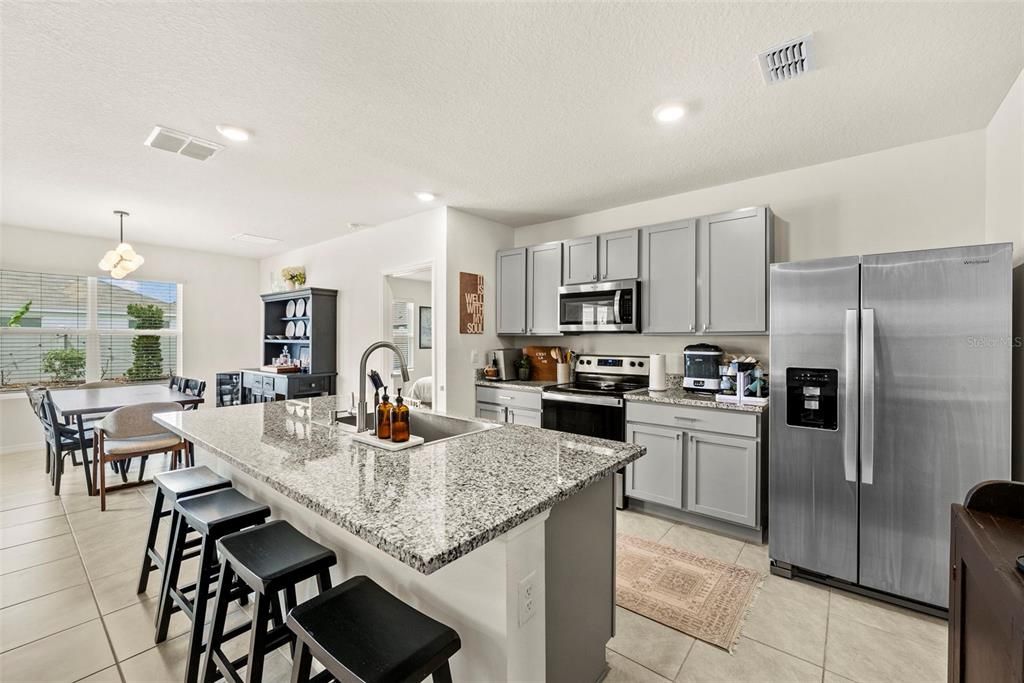 En Venta: $359,900 (3 camas, 2 baños, 1690 Pies cuadrados)