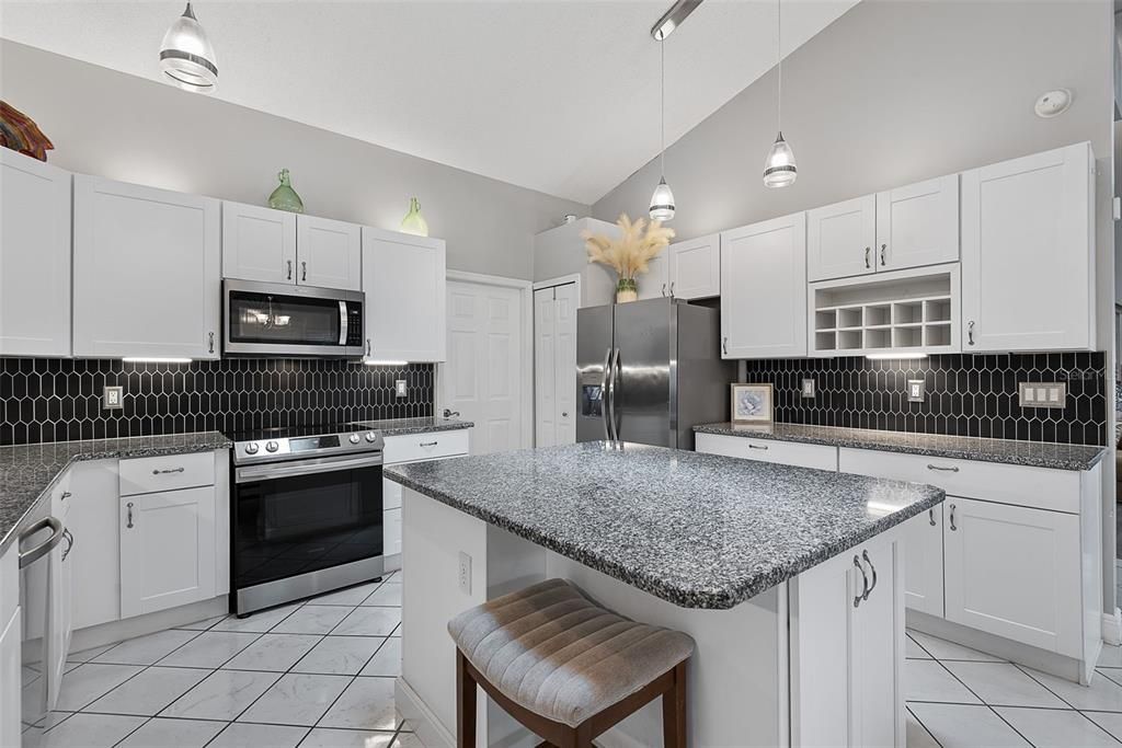 For Sale: $599,900 (4 beds, 2 baths, 2506 Square Feet)