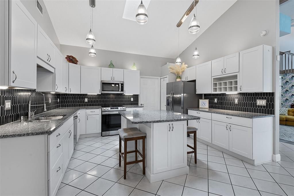 For Sale: $599,900 (4 beds, 2 baths, 2506 Square Feet)