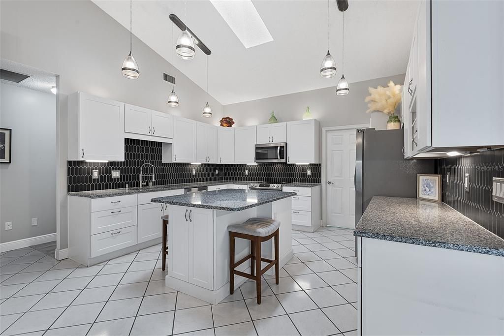 For Sale: $599,900 (4 beds, 2 baths, 2506 Square Feet)