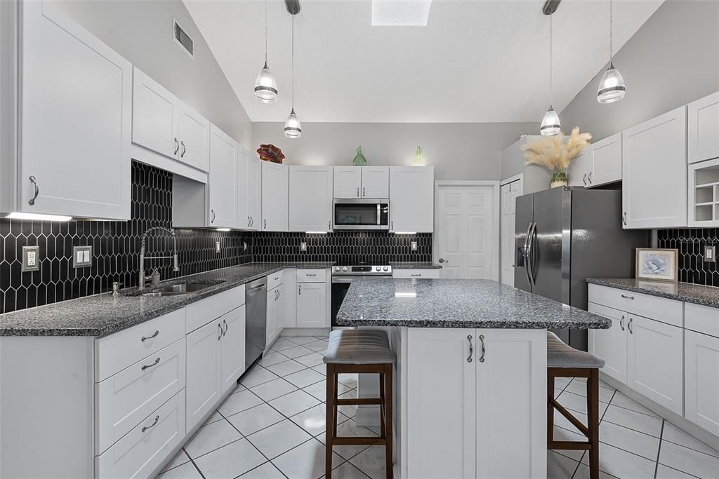 For Sale: $599,900 (4 beds, 2 baths, 2506 Square Feet)