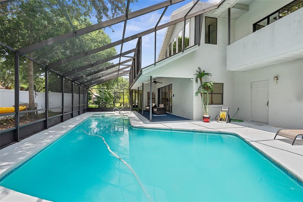 For Sale: $599,900 (4 beds, 2 baths, 2506 Square Feet)