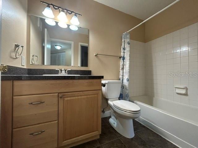 На продажу: $119,900 (1 спален, 1 ванн, 800 Квадратных фут)