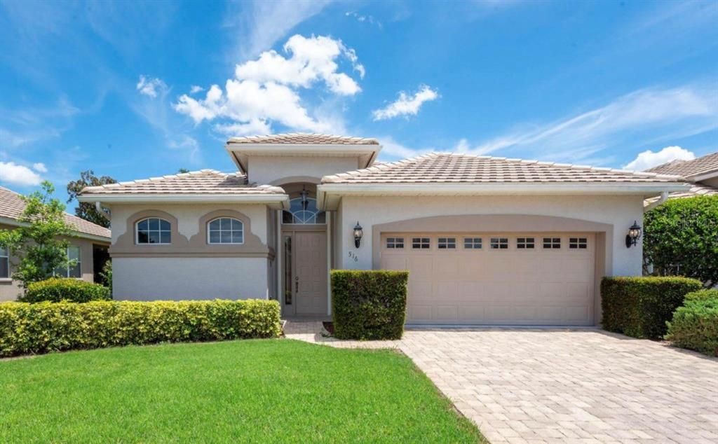 Недавно продано: $495,000 (3 спален, 3 ванн, 2201 Квадратных фут)