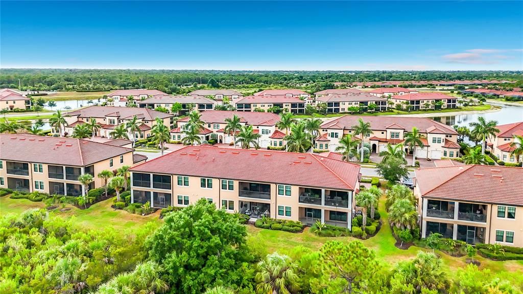 For Sale: $429,500 (2 beds, 2 baths, 1379 Square Feet)