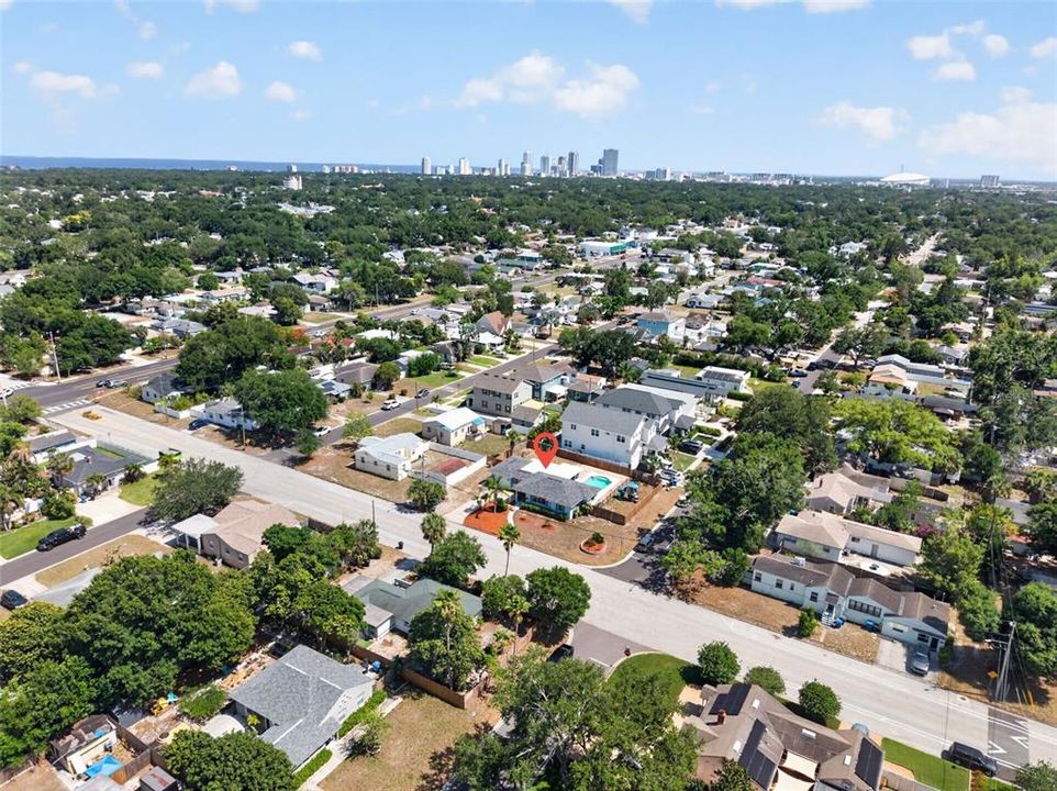 В аренду: $4,500 (3 спален, 2 ванн, 1446 Квадратных фут)