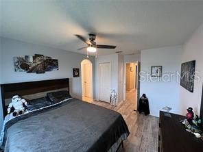 For Sale: $949,999 (6 beds, 3 baths, 4238 Square Feet)