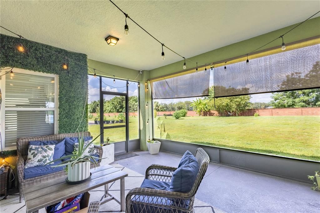 For Sale: $949,999 (6 beds, 3 baths, 4238 Square Feet)