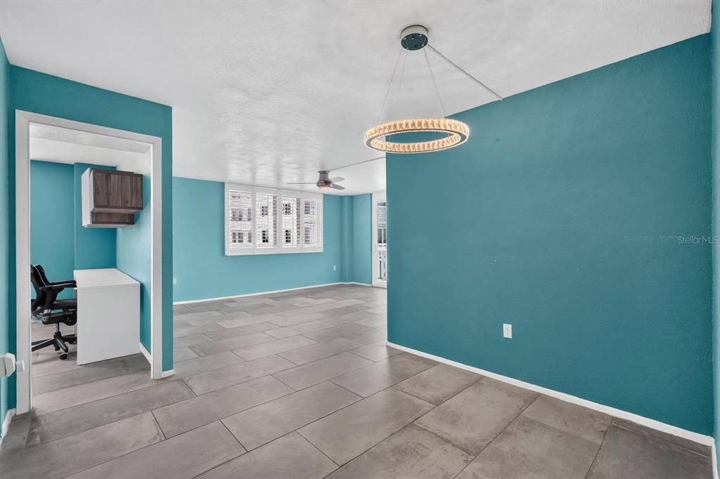 For Sale: $245,999 (2 beds, 2 baths, 1210 Square Feet)