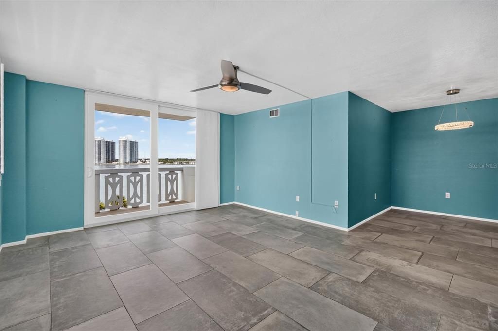 For Sale: $245,999 (2 beds, 2 baths, 1210 Square Feet)