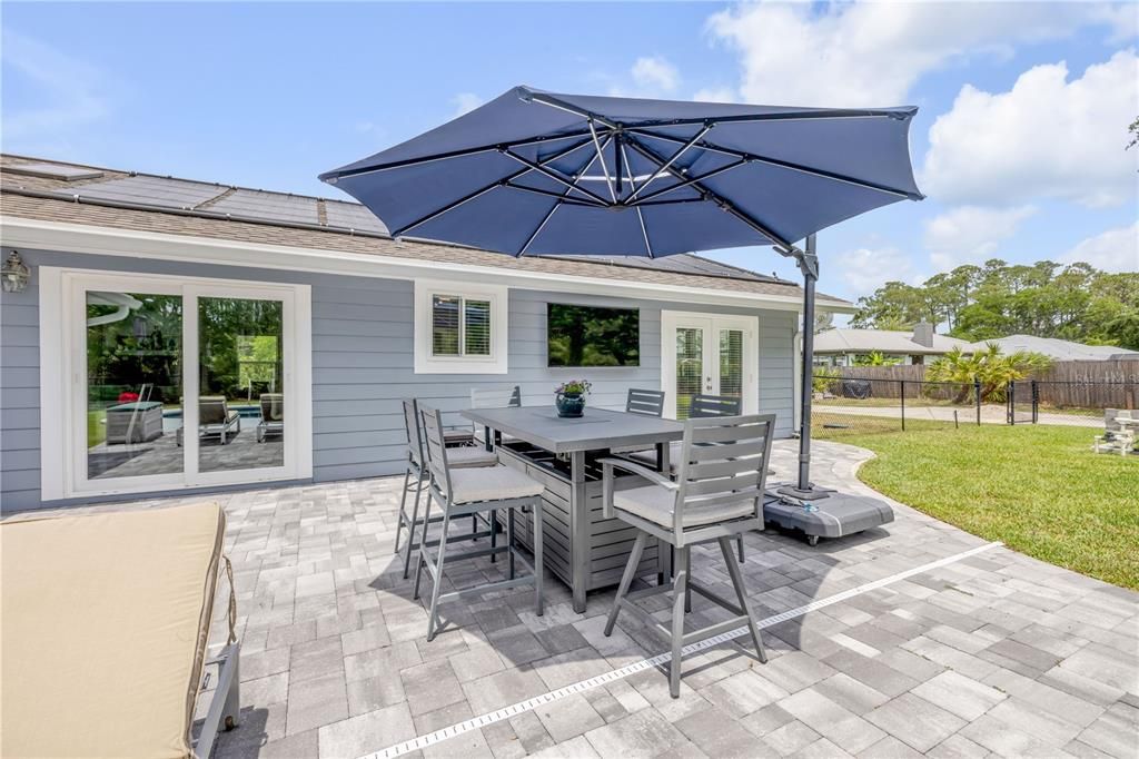 For Sale: $649,000 (4 beds, 2 baths, 2100 Square Feet)