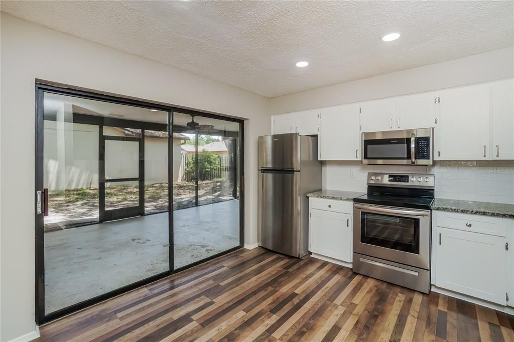 En Venta: $355,000 (3 camas, 2 baños, 1232 Pies cuadrados)