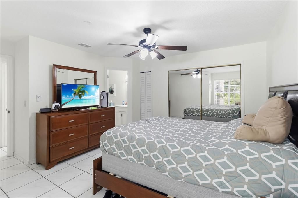 En Venta: $239,000 (3 camas, 2 baños, 1151 Pies cuadrados)