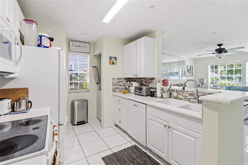 En Venta: $239,000 (3 camas, 2 baños, 1151 Pies cuadrados)