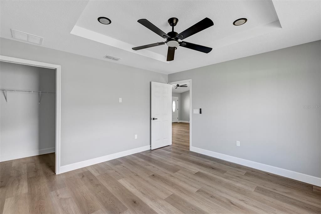 En Venta: $276,900 (3 camas, 2 baños, 1439 Pies cuadrados)