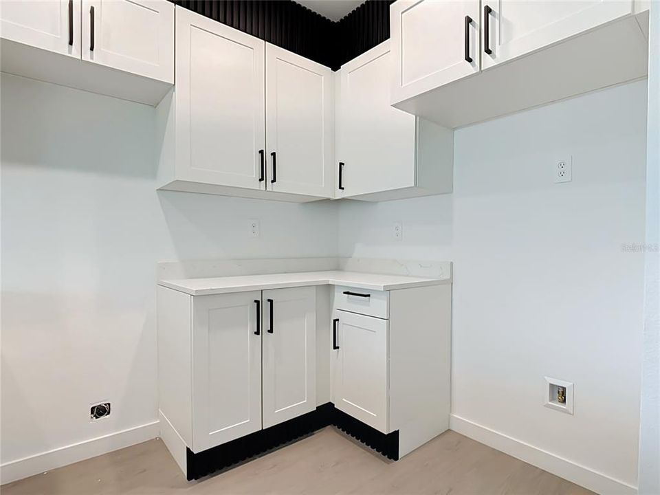 For Sale: $390,000 (3 beds, 2 baths, 1553 Square Feet)