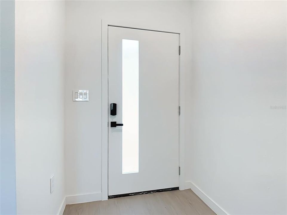 For Sale: $390,000 (3 beds, 2 baths, 1553 Square Feet)