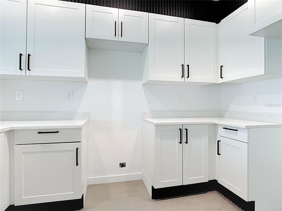 For Sale: $390,000 (3 beds, 2 baths, 1553 Square Feet)
