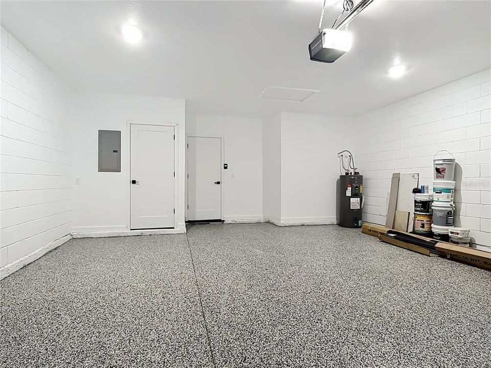 For Sale: $390,000 (3 beds, 2 baths, 1553 Square Feet)