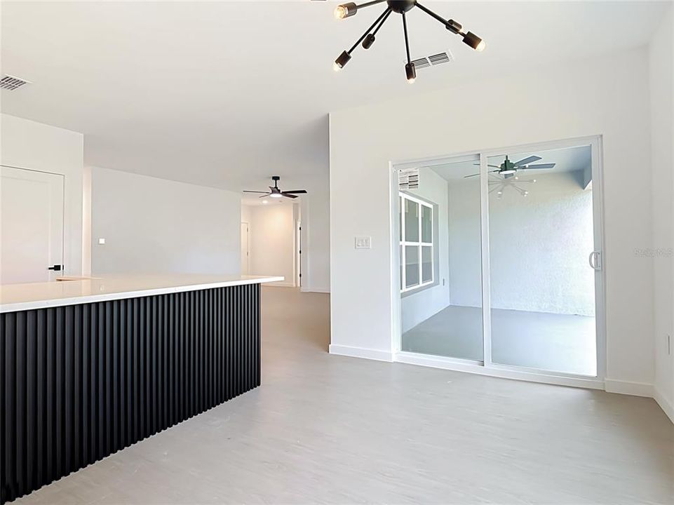For Sale: $390,000 (3 beds, 2 baths, 1553 Square Feet)