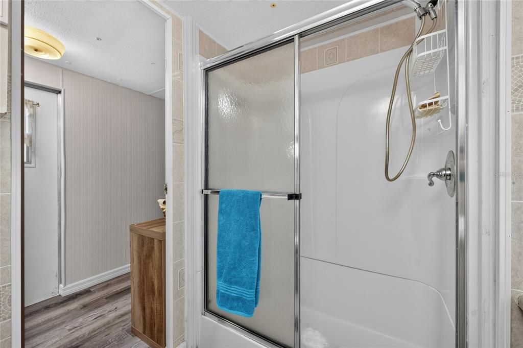 For Sale: $95,000 (2 beds, 1 baths, 624 Square Feet)