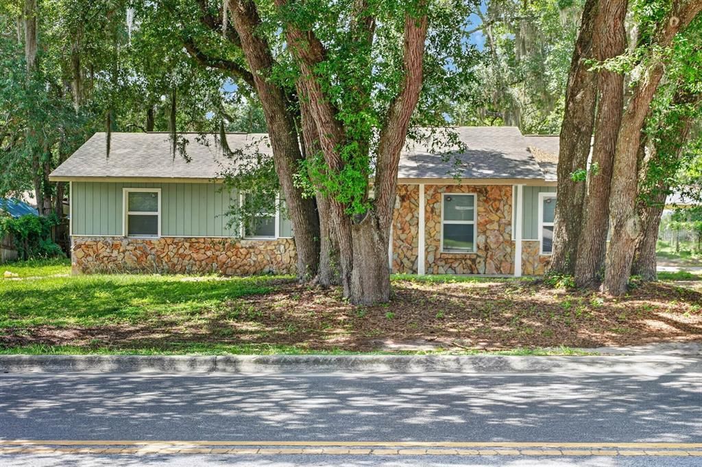 For Sale: $170,000 (4 beds, 2 baths, 1326 Square Feet)