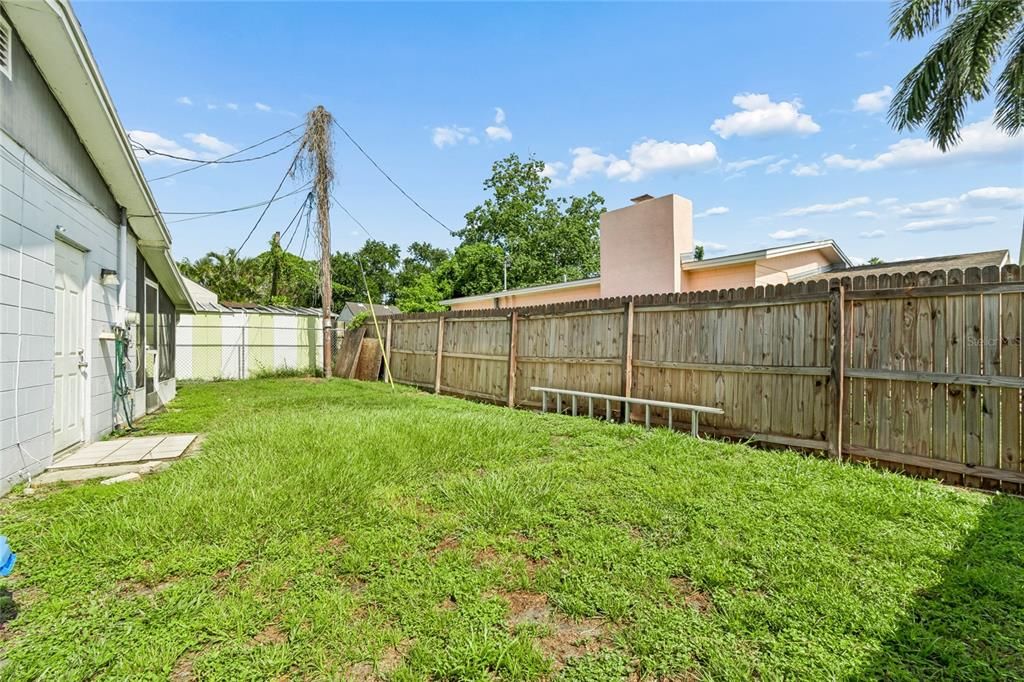 На продажу: $285,000 (3 спален, 1 ванн, 1136 Квадратных фут)