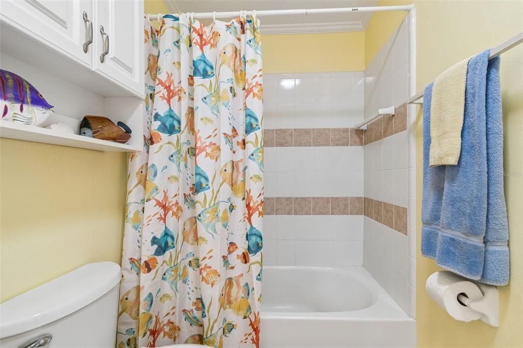 For Sale: $212,900 (2 beds, 2 baths, 1242 Square Feet)