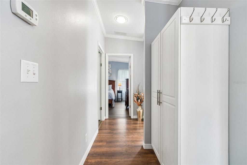 For Sale: $212,900 (2 beds, 2 baths, 1242 Square Feet)