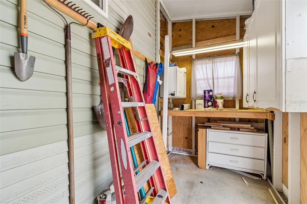 For Sale: $212,900 (2 beds, 2 baths, 1242 Square Feet)