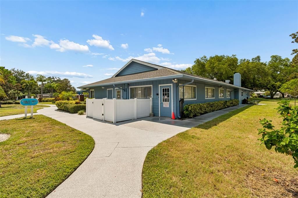 For Sale: $212,900 (2 beds, 2 baths, 1242 Square Feet)