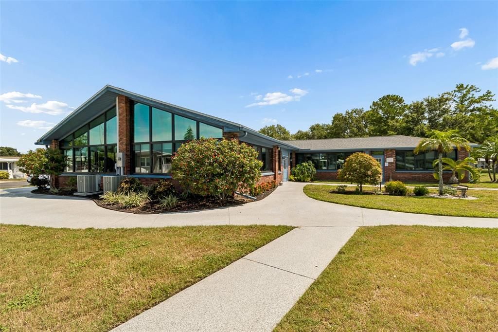 For Sale: $212,900 (2 beds, 2 baths, 1242 Square Feet)