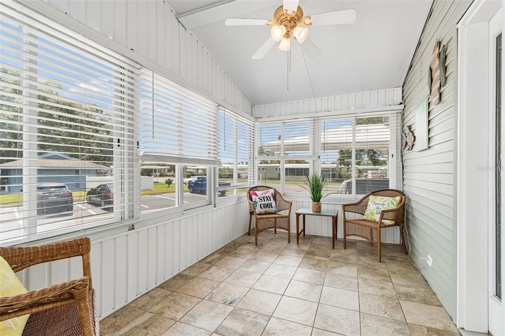 For Sale: $212,900 (2 beds, 2 baths, 1242 Square Feet)