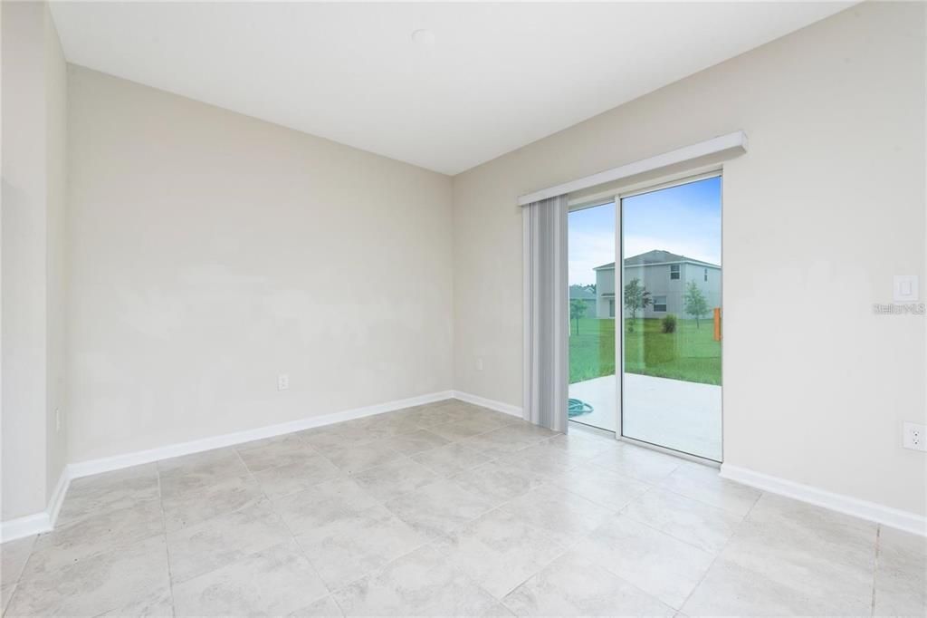 For Rent: $2,750 (4 beds, 2 baths, 1870 Square Feet)