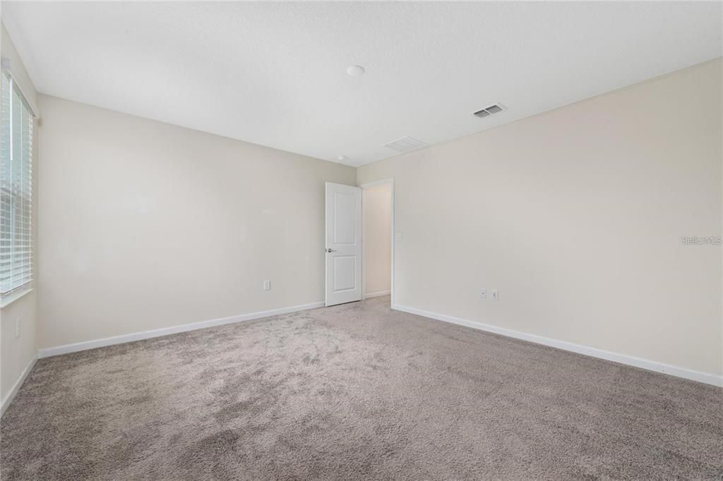 For Rent: $2,750 (4 beds, 2 baths, 1870 Square Feet)