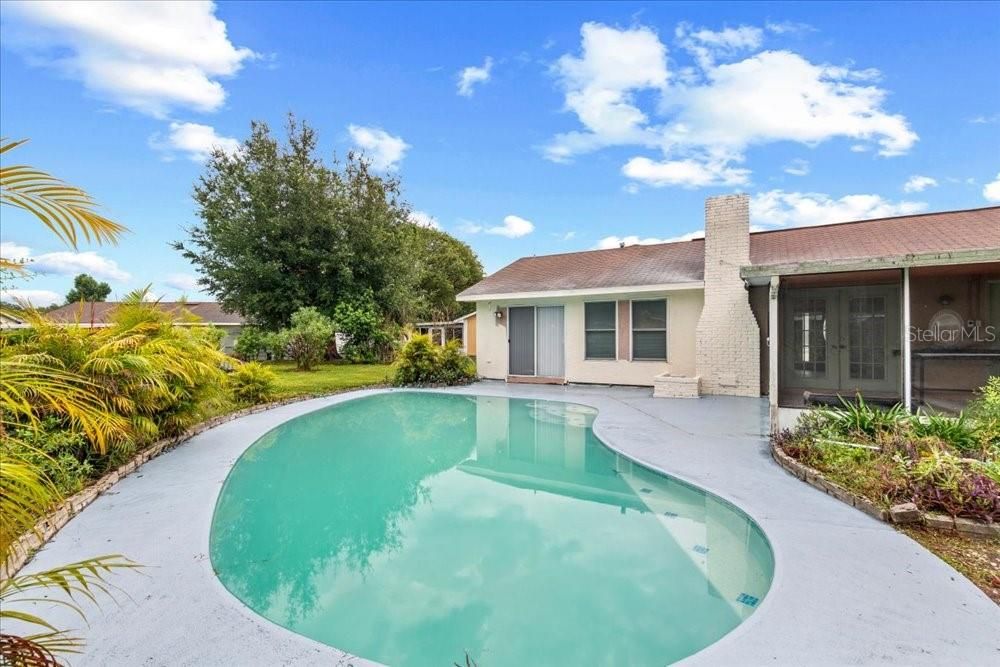 For Sale: $438,000 (4 beds, 2 baths, 1510 Square Feet)