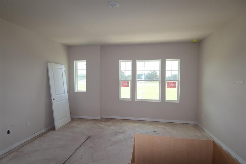Active With Contract: $348,990 (3 beds, 2 baths, 1753 Square Feet)